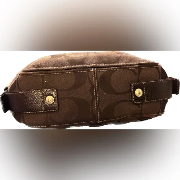 Coach Brown and Black Signature Bag - Picture 6 of 12